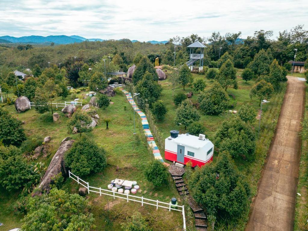 Durian Ecolodge Tampin Buitenkant foto