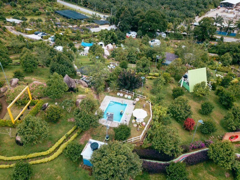Durian Ecolodge Tampin Buitenkant foto